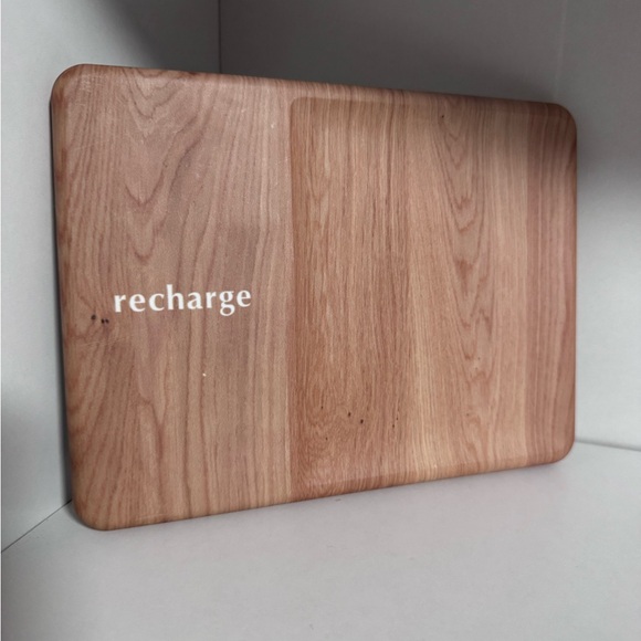 Wooden charging Station - Picture 1 of 3